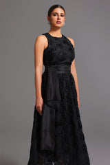 Runa Sleeveless Round Neck Flowers Midi Dress