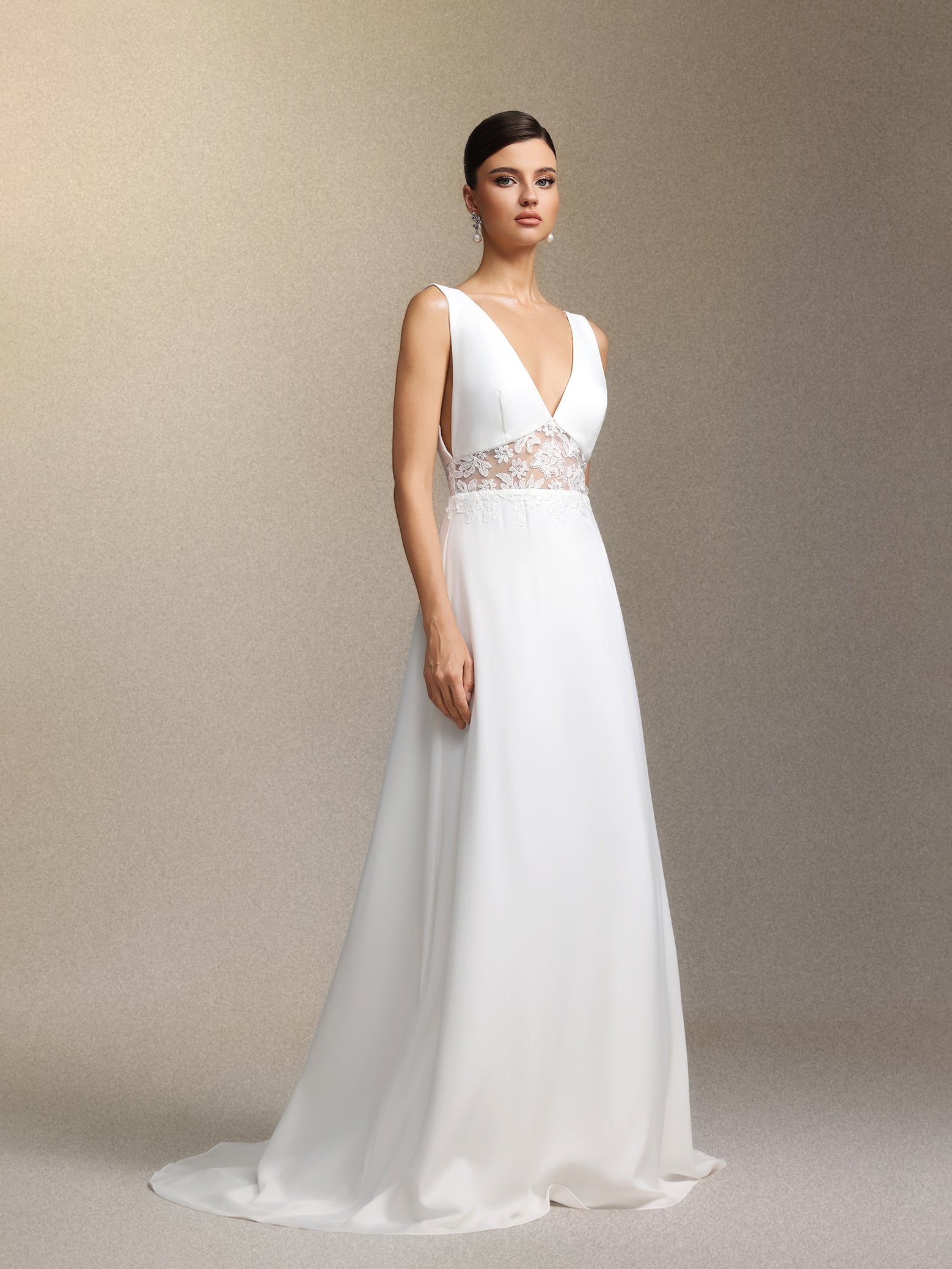 Dazie Deep V-neck sleeveless lace mesh maxi wedding dress