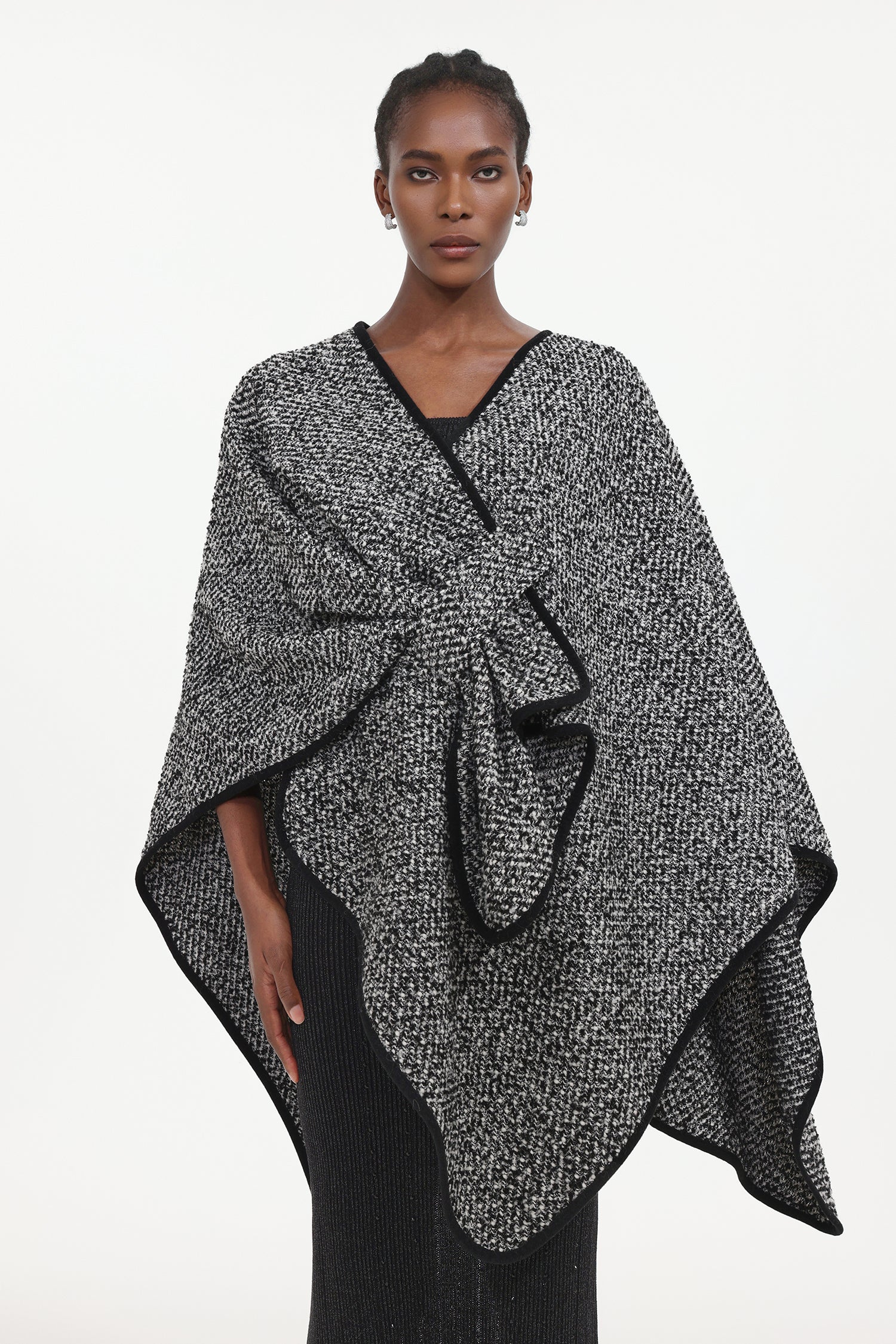 Erele Classic Flowy Knit Asymmetric Cape