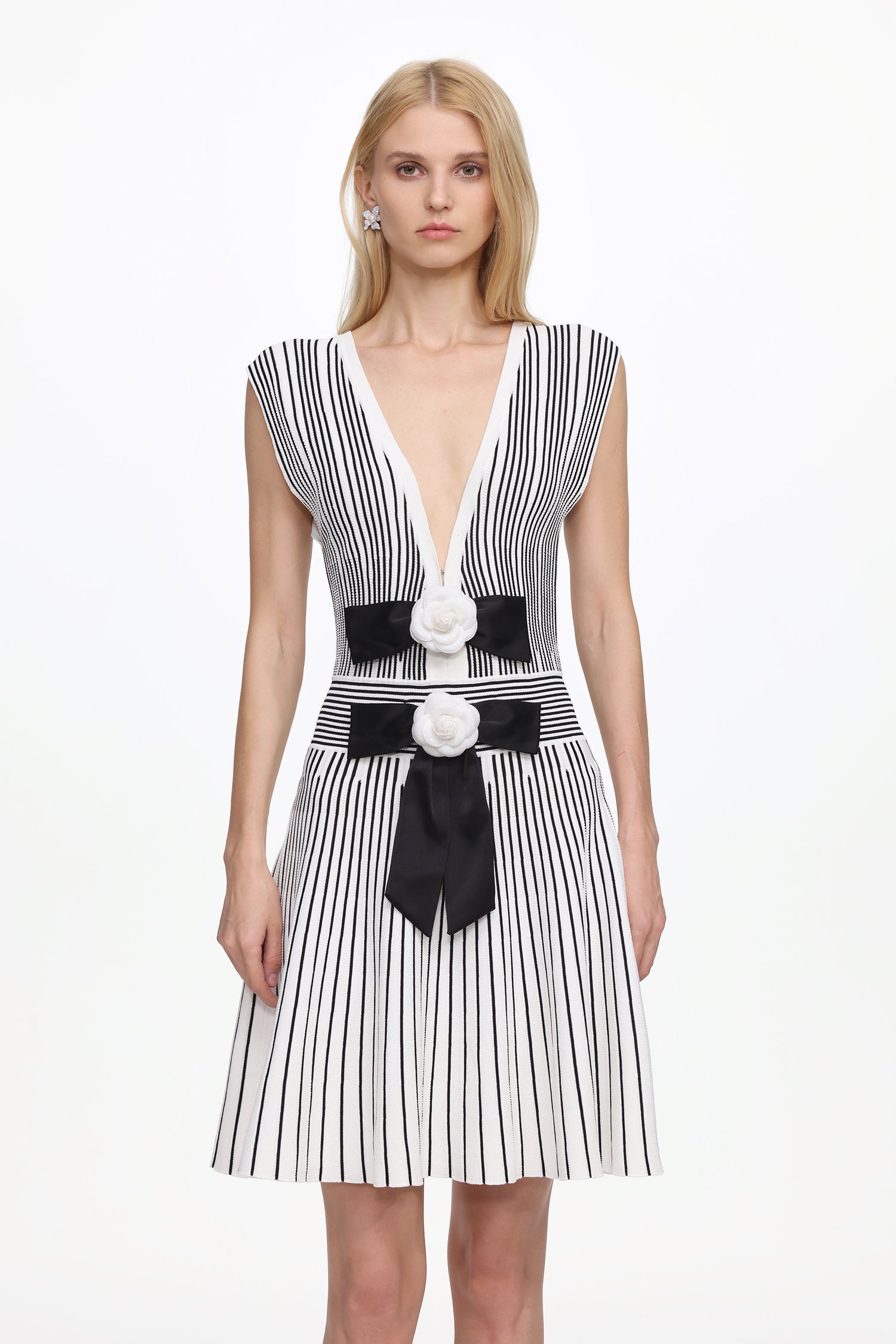 Romantic Contour Sleeveless Deep V Floral Stripe Knit Mini Dress