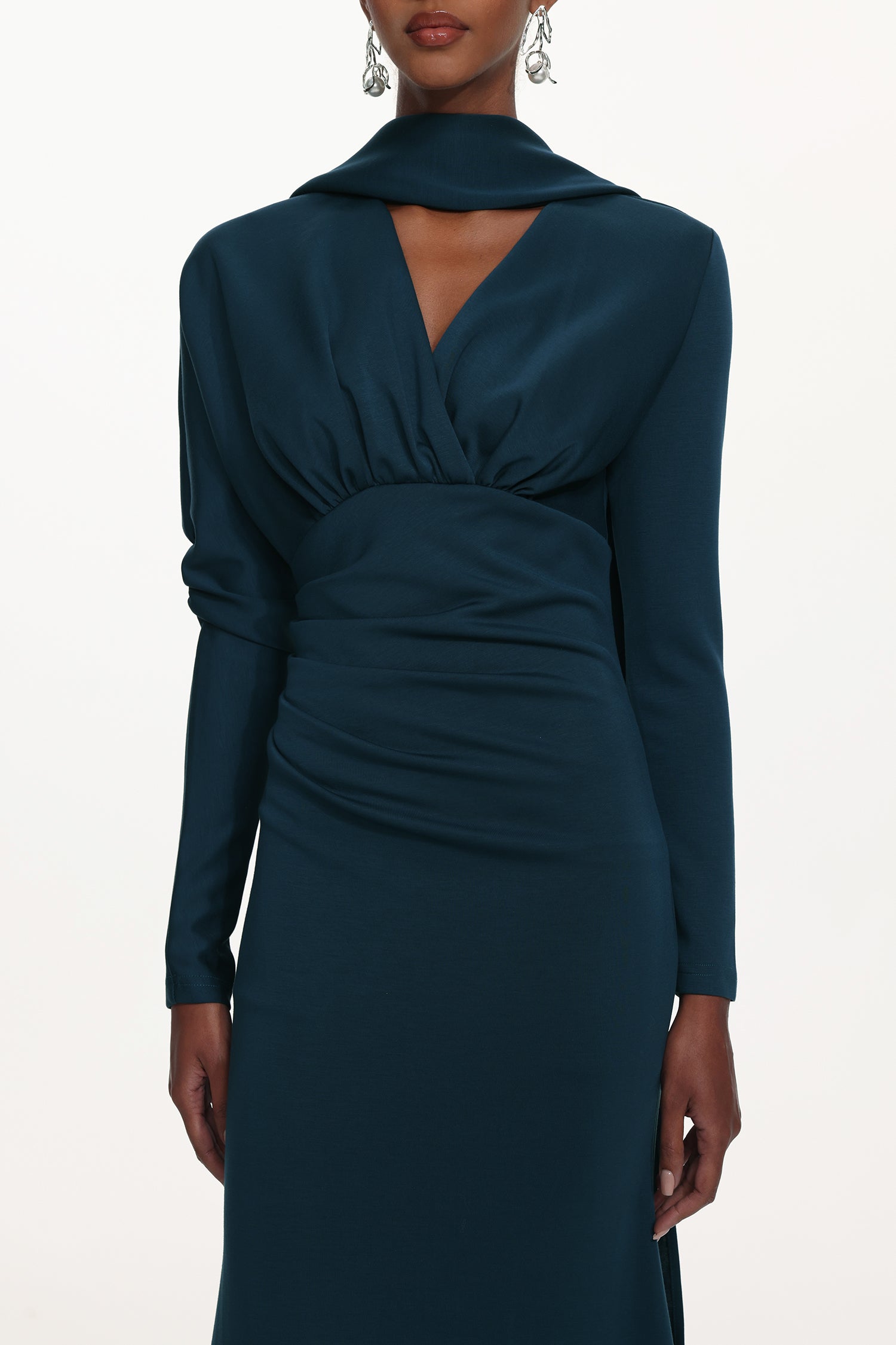 Susa Elegant Contour V Neck Long Sleeve Ruched Knit Maxi Dress