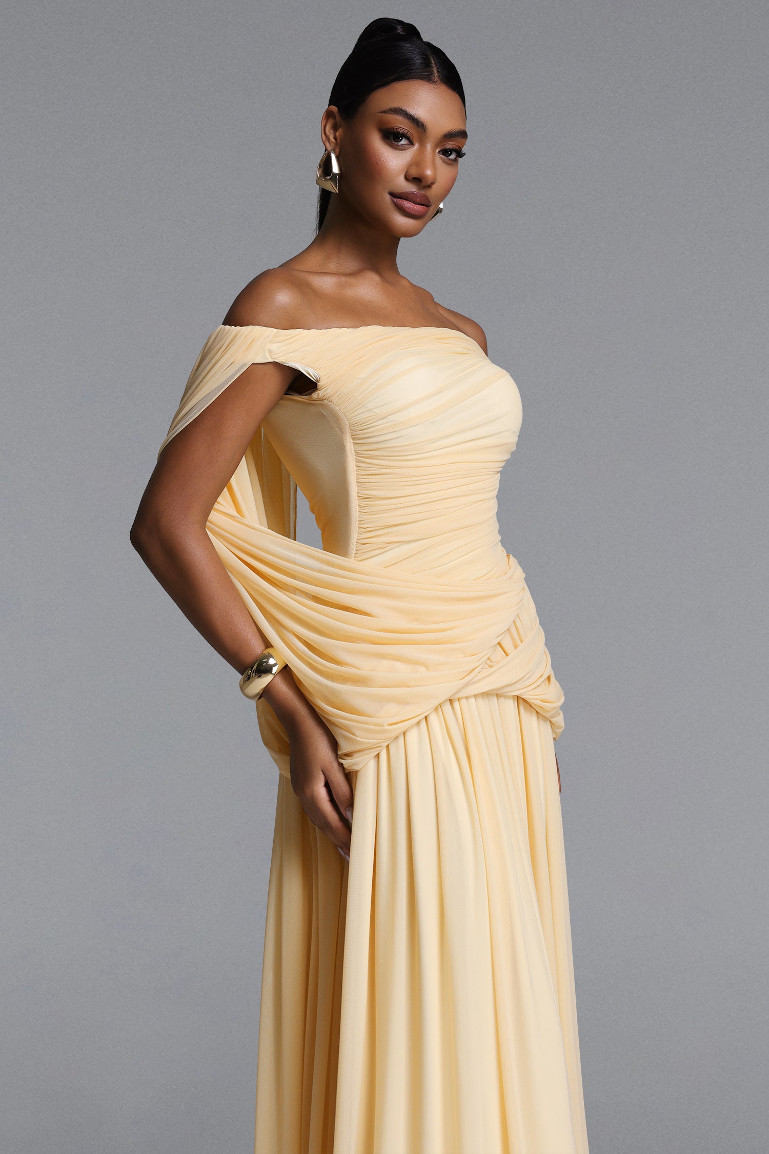 Harena Elegant Contour Off Shoulder Ruched Maxi Dress
