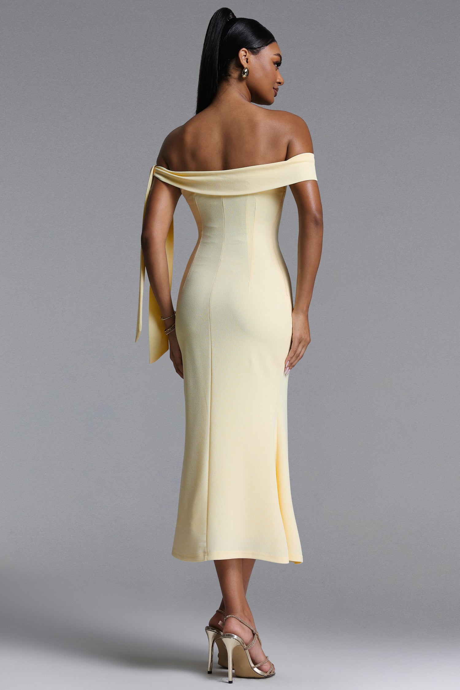 Euran Elegant Contour Off Shoulder Tie Side Slit Maxi Dress