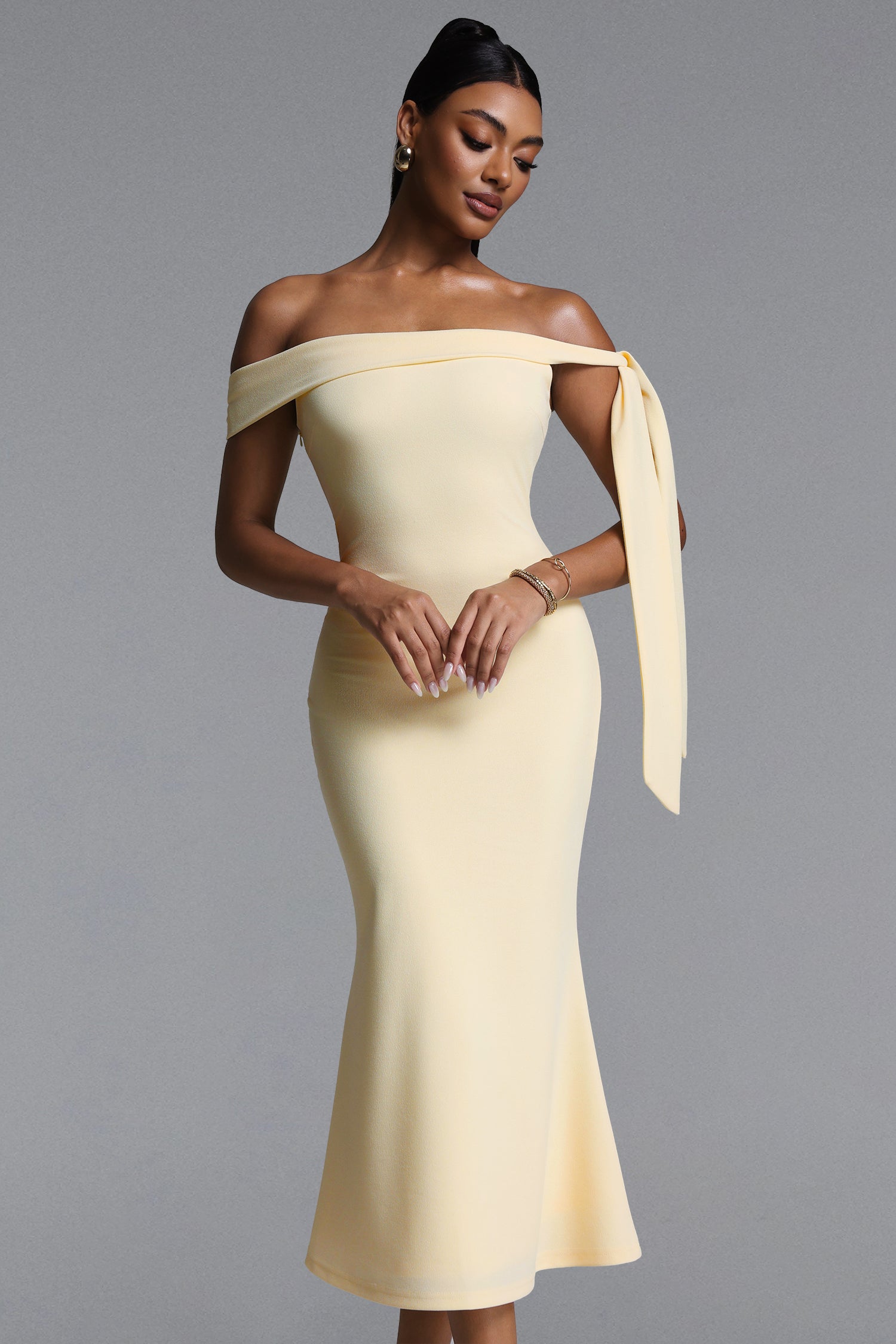 Euran Elegant Contour Off Shoulder Tie Side Slit Maxi Dress