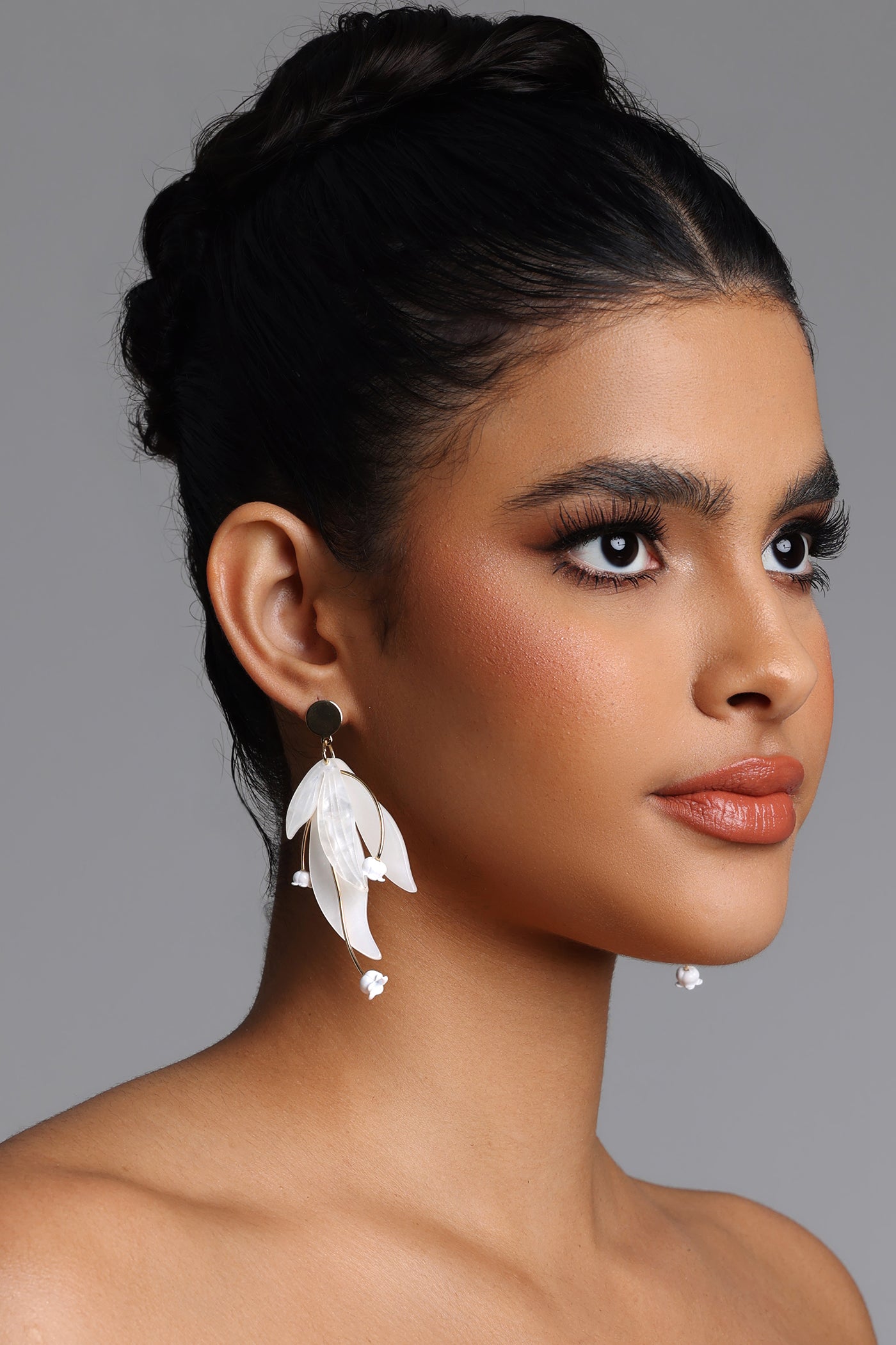 Pale Resin Leaf Flower Earrings