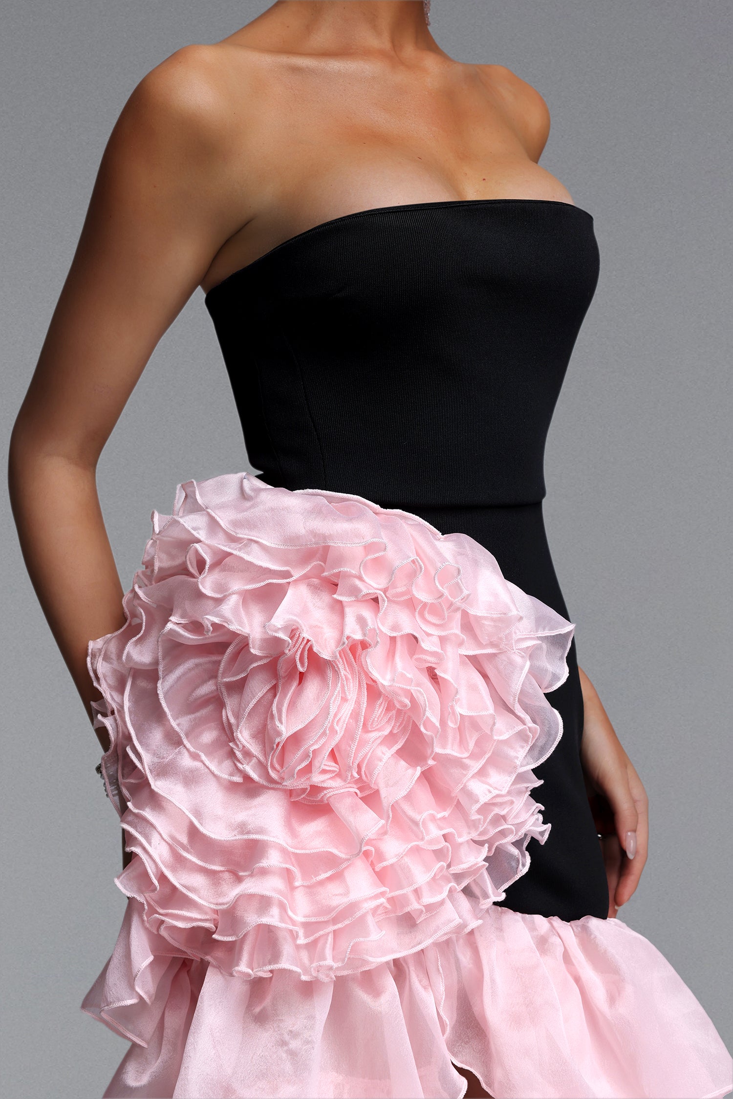 Dulio Romantic Contour Strapless Ruffle Floral Maxi Dress