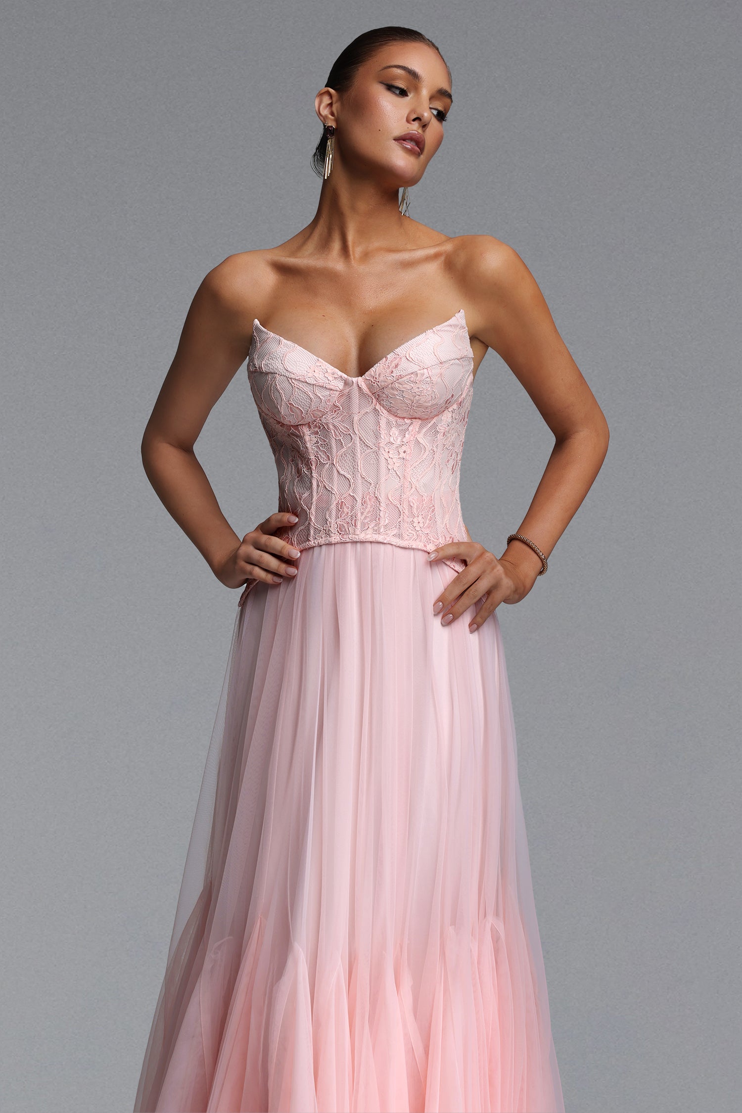 Vlafa Romantic Contour Strapless Lace Tulle Maxi Dress