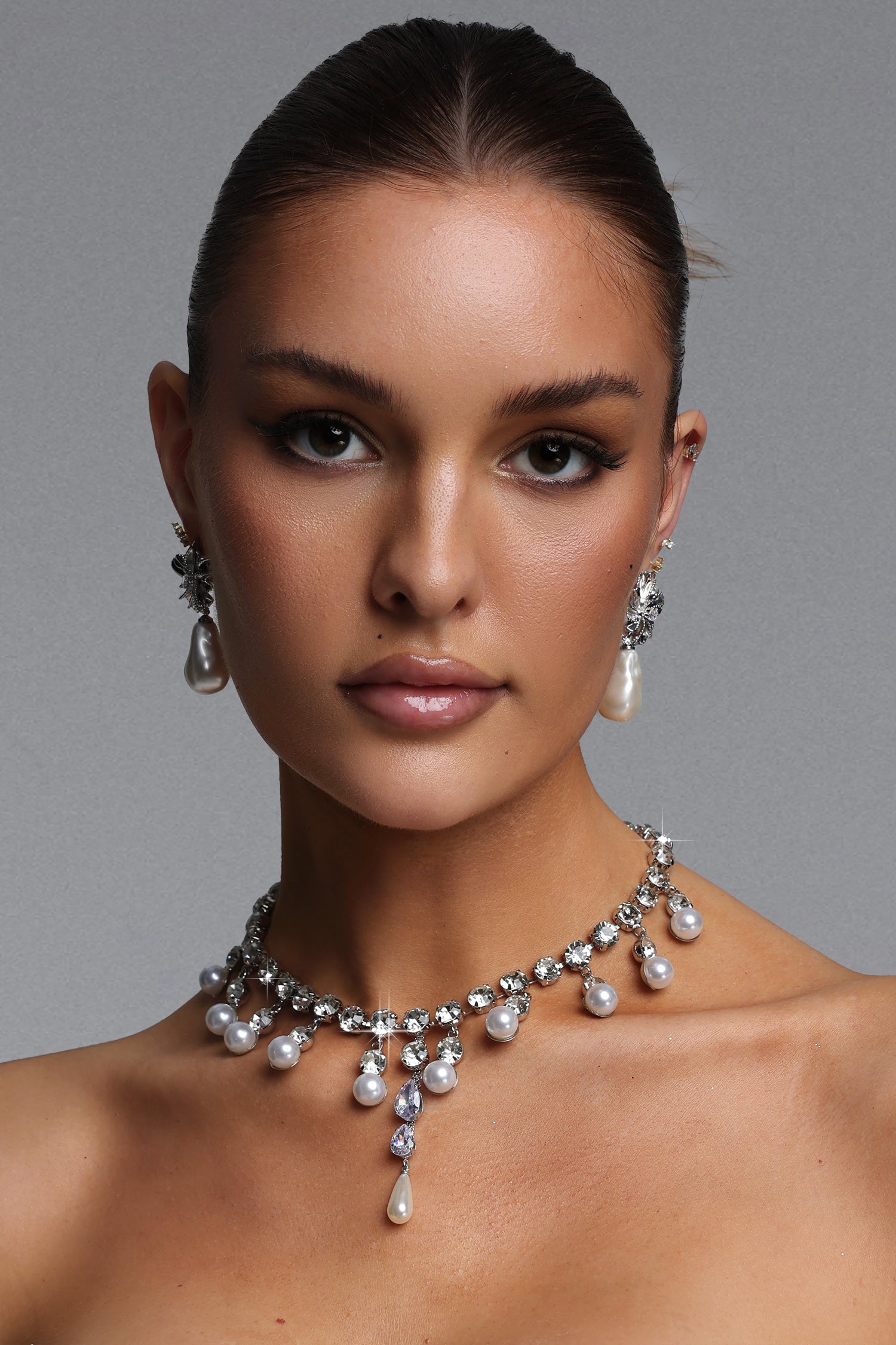 Elva Crystal Pearl Teardrop Tassel Choker Necklace