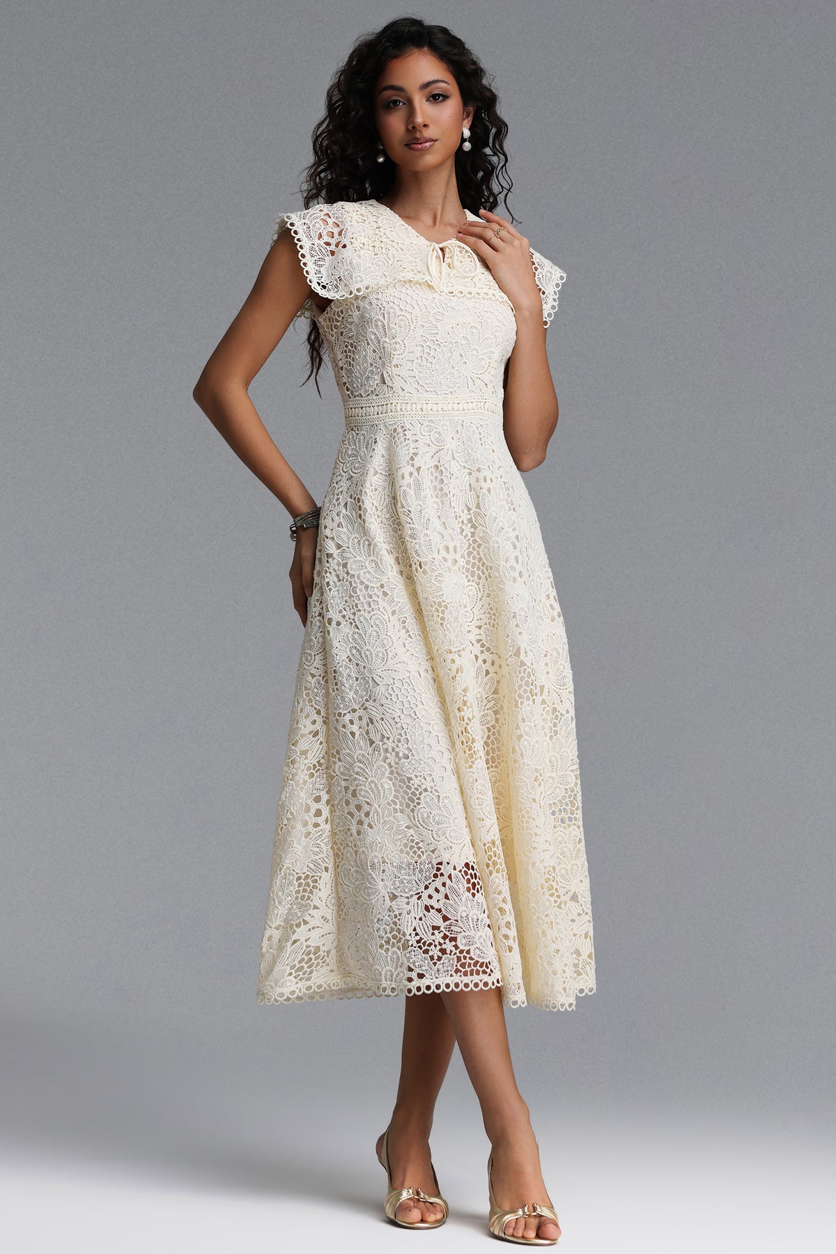 Sagoni Resort Cinched Sleeveless Floral Lace Maxi Dress