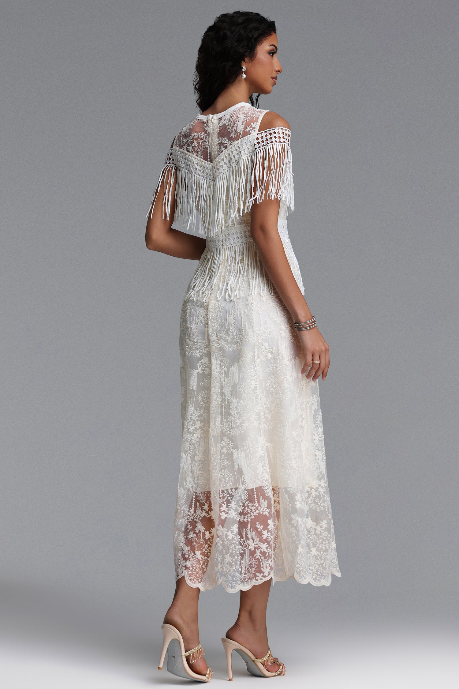 Lexie Resort Flowy Round Neck Floral Print Woven Maxi Dress