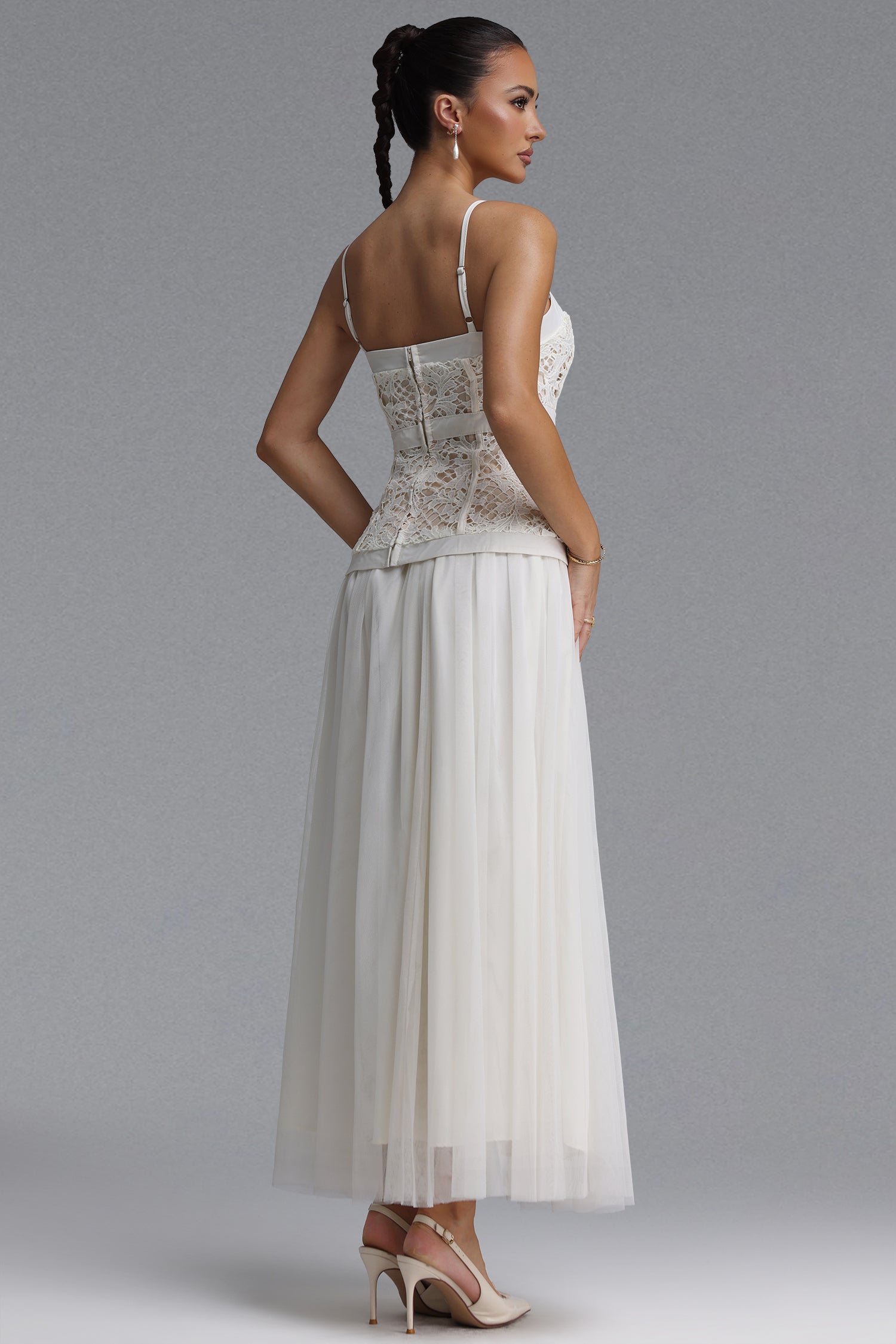 Yuyo Elegant Cinched Spaghetti Strap Floral Lace Trimmed Tulle Top and Skirt Two Piece Set