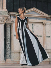 Omega Sleeveless V-Neck Flowers Bandage Maxi Dress